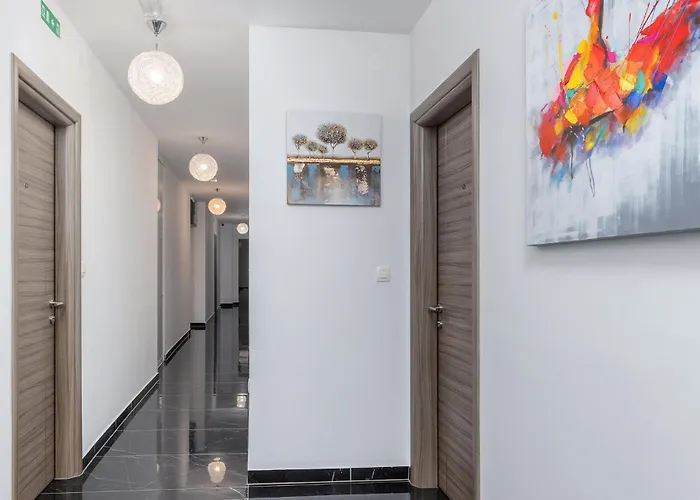 Beautiful In With Wifi Pula